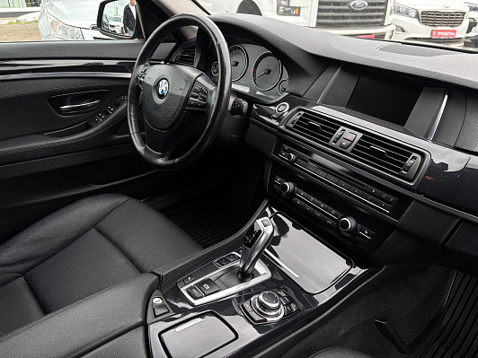 BMW 5 серии, 2013 года, пробег 204701 км