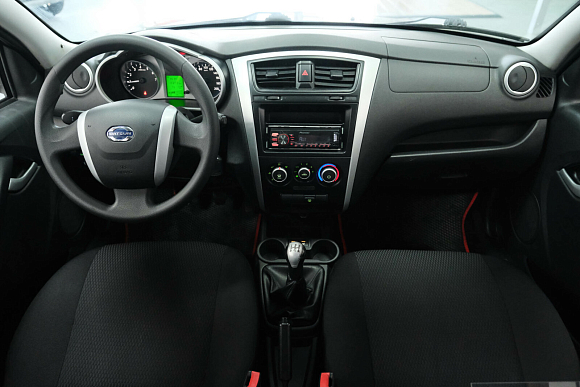 Datsun mi-DO Trust II, 2015 года, пробег 137000 км