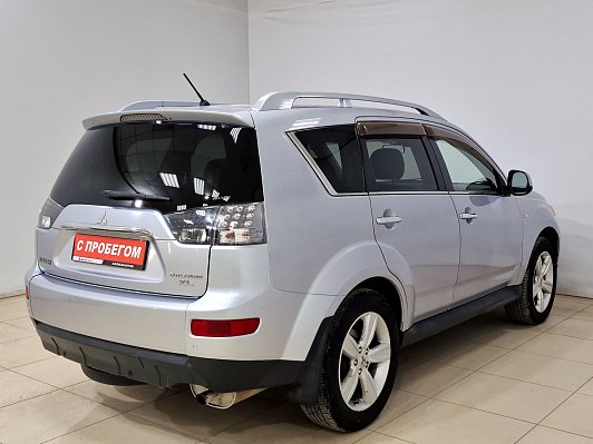 Mitsubishi Outlander Intense, 2008 года, пробег 179504 км