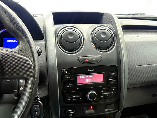 Renault Duster Expression, 2017 года, пробег 100357 км