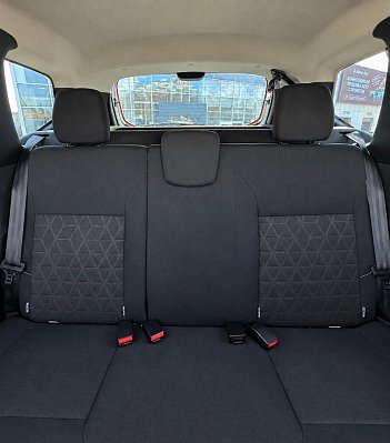 Renault Duster Adventure, 2017 года, пробег 182157 км