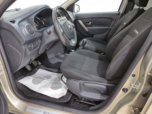 Renault Sandero, 2016 года, пробег 203270 км