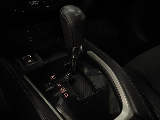 Nissan X-Trail SE, 2015 года, пробег 150119 км