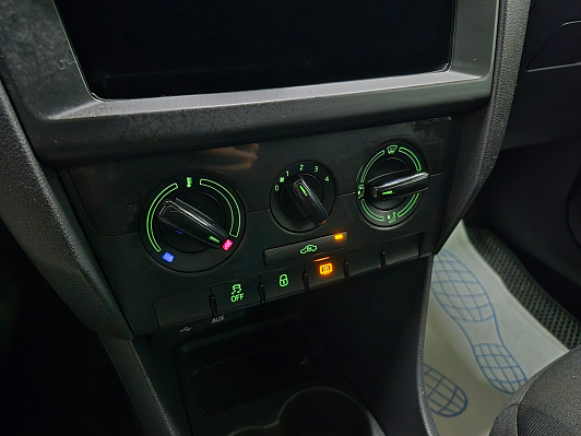 Skoda Rapid Entry, 2018 года, пробег 104049 км