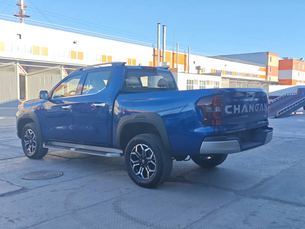 Changan Hunter Plus Luxe, синий