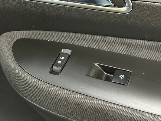 Opel Mokka Enjoy, 2014 года, пробег 117000 км