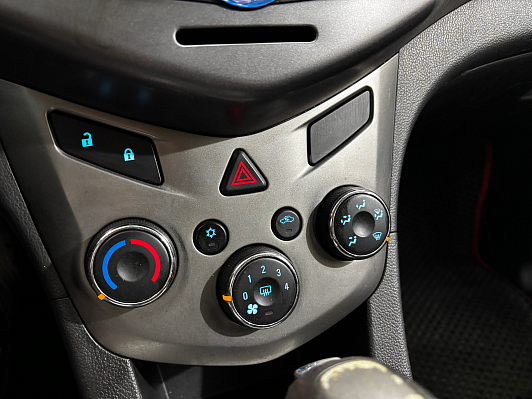 Chevrolet Aveo, 2012 года, пробег 216345 км