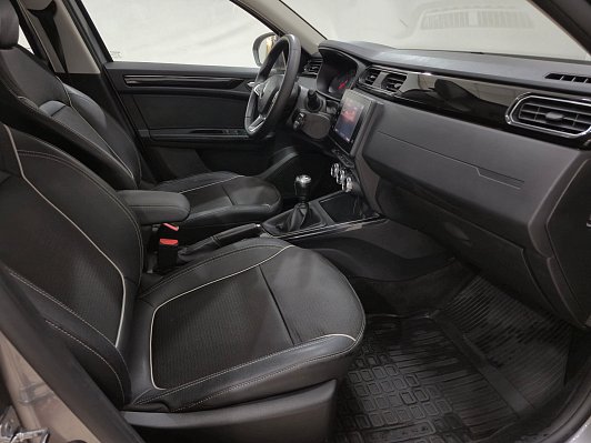 Renault Arkana Style, 2019 года, пробег 107856 км