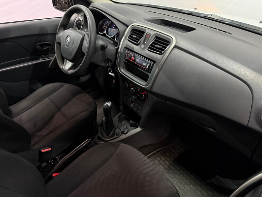 Renault Logan Confort, 2017 года, пробег 126000 км