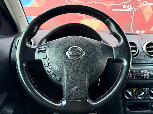 Nissan Qashqai XE, 2010 года, пробег 243000 км