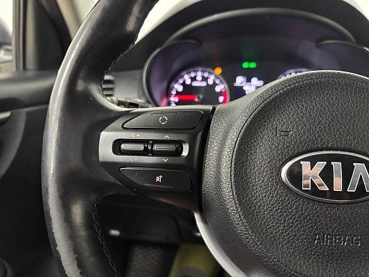 Kia Rio Luxe RED Line, 2018 года, пробег 130829 км