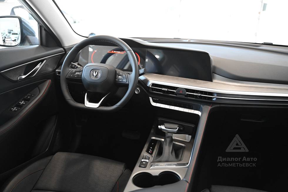 Changan CS35 Plus Tech, серебряный