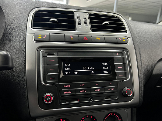 Volkswagen Polo Comfortline, 2020 года, пробег 87198 км