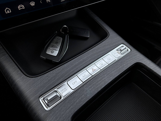 Geely Preface Flagship, 2024 года, пробег 19209 км