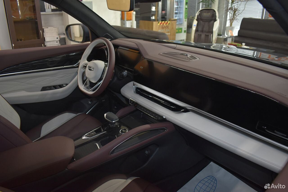 Geely Monjaro Flagship, серый