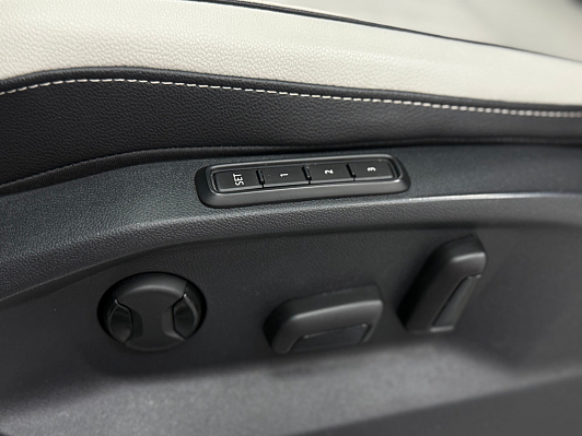 Volkswagen Tiguan, 2019 года, пробег 105312 км