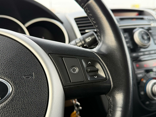 Kia Venga Luxe, 2014 года, пробег 143011 км