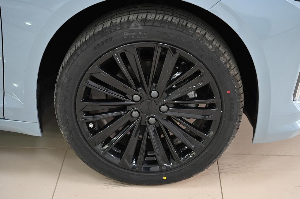Geely Preface Флагман, серый