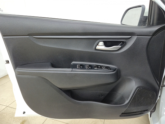 Kia Rio Comfort, 2017 года, пробег 103090 км