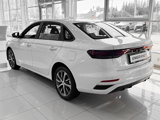 Geely Emgrand Flagship, белый