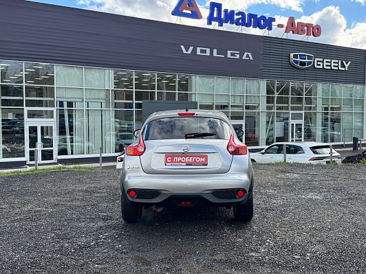 Nissan Juke SE+ Sport, 2012 года, пробег 263000 км