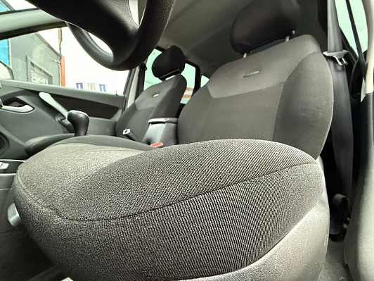 Lada (ВАЗ) Kalina Luxe Navi Glonass 21947-52-21V, 2015 года, пробег 135000 км