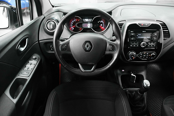 Renault Kaptur Drive, 2019 года, пробег 139000 км