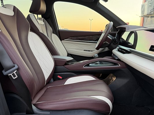 Geely Monjaro Люкс, 2024 года, пробег 34000 км
