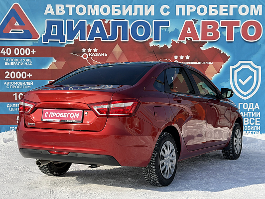 Lada (ВАЗ) Vesta Comfort Multimedia (2018-2019), 2017 года, пробег 64000 км