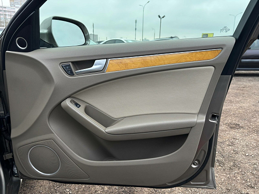 Audi A4, 2010 года, пробег 219615 км