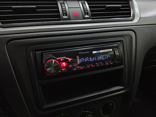 Skoda Rapid Ambition, 2015 года, пробег 233700 км