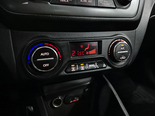 Kia Rio, 2012 года, пробег 191690 км