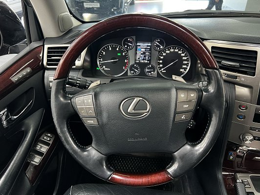 Lexus LX Sport Design 2, 2013 года, пробег 196691 км