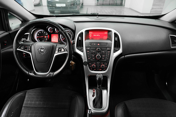 Opel Astra Sport, 2013 года, пробег 184000 км