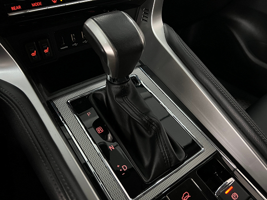 Mitsubishi Pajero Sport Ultimate, 2021 года, пробег 57000 км