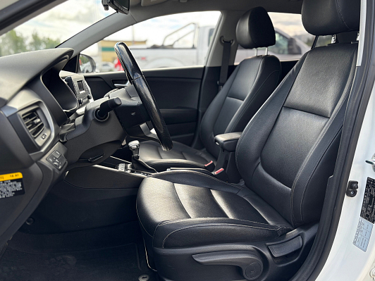 Kia Stonic, 2020 года, пробег 68188 км