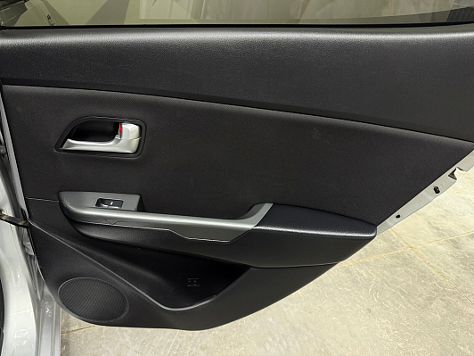 Kia Rio Luxe, 2016 года, пробег 135911 км