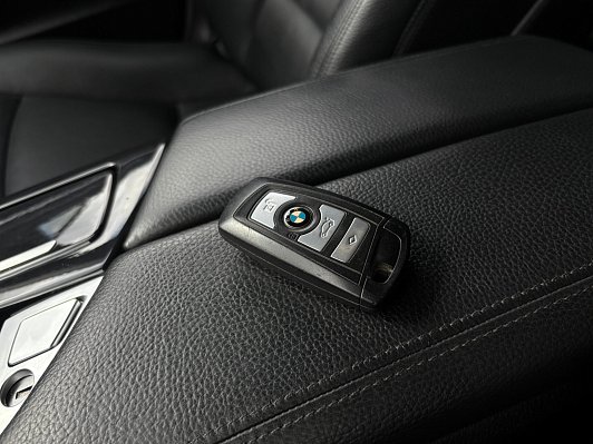 BMW 5 серии, 2013 года, пробег 259279 км