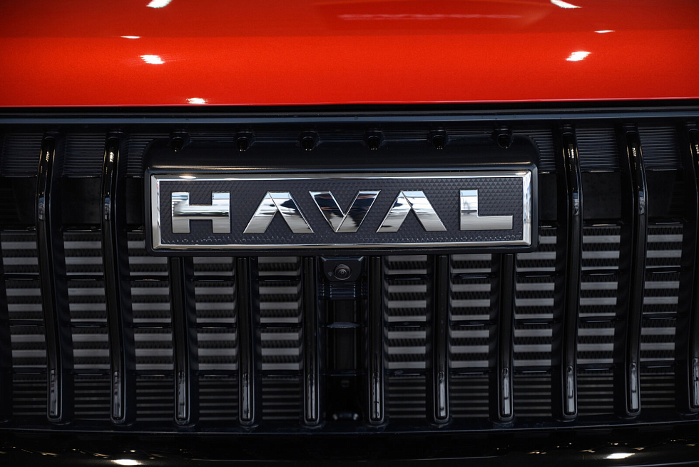Haval Jolion Техно+, красный