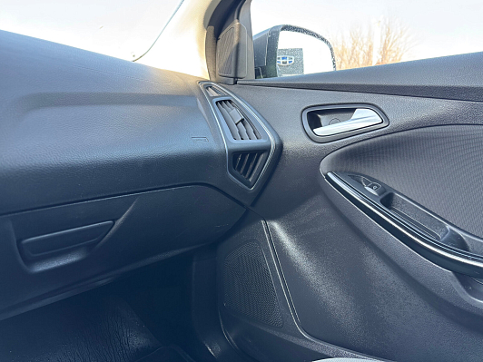 Ford Focus SYNC Edition, 2011 года, пробег 175586 км