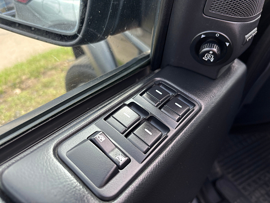 Land Rover Discovery HSE, 2008 года, пробег 279500 км