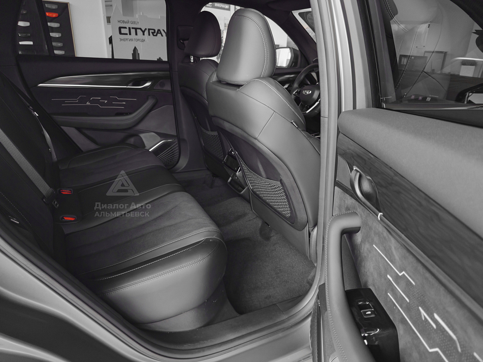 Geely Monjaro Exclusive, серый