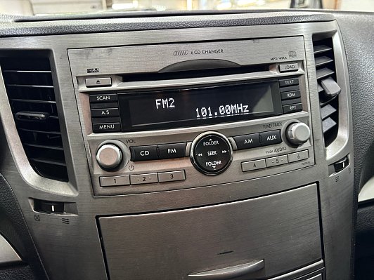 Subaru Outback, 2010 года, пробег 216412 км