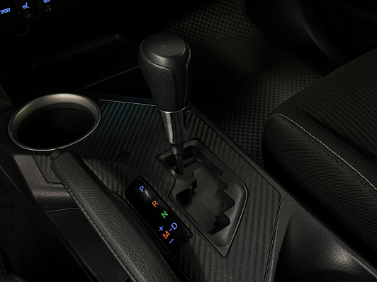 Toyota RAV4, 2013 года, пробег 121000 км