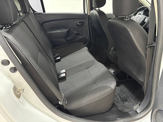 Renault Sandero Confort, 2016 года, пробег 83471 км