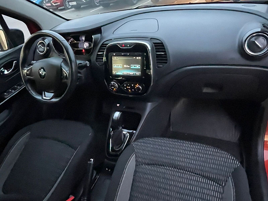 Renault Kaptur Style, 2017 года, пробег 149000 км