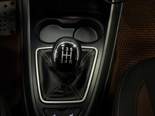 Lada (ВАЗ) Vesta Luxe, 2019 года, пробег 92500 км