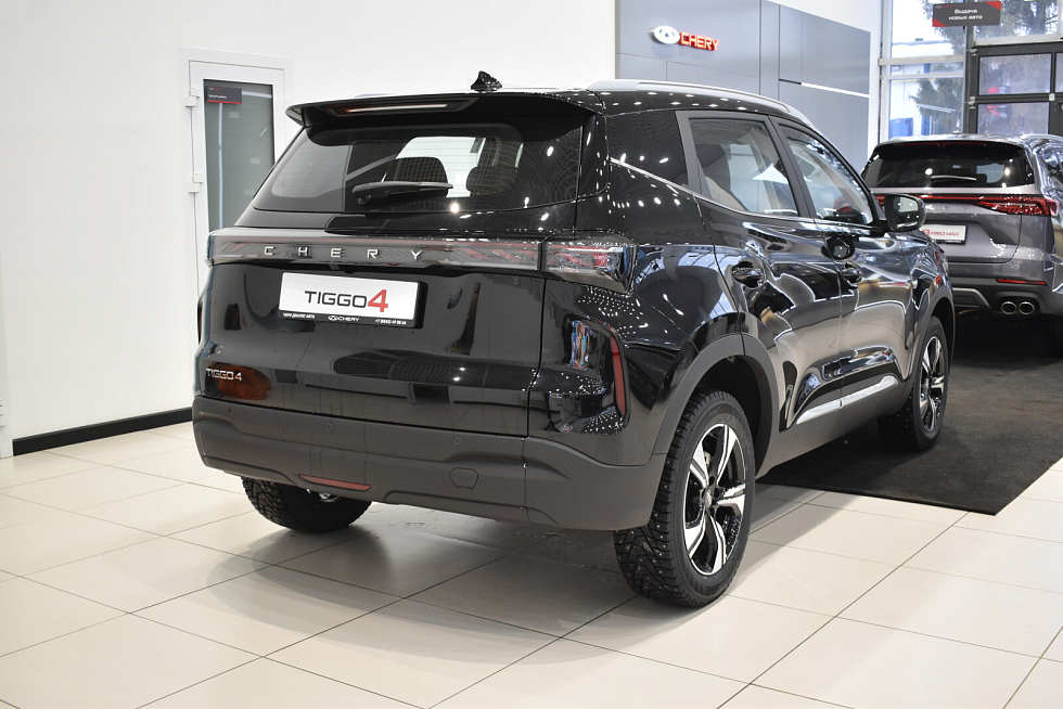 Chery Tiggo 4 CVT Line, черный