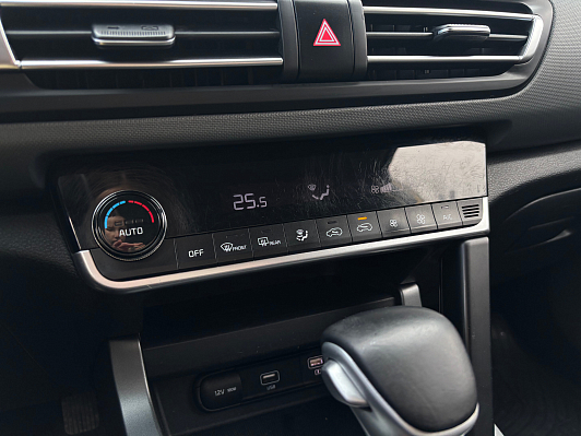 Kia Seltos Luxe, 2021 года, пробег 87328 км