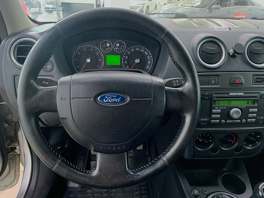 Ford Fusion Trend, 2008 года, пробег 194000 км